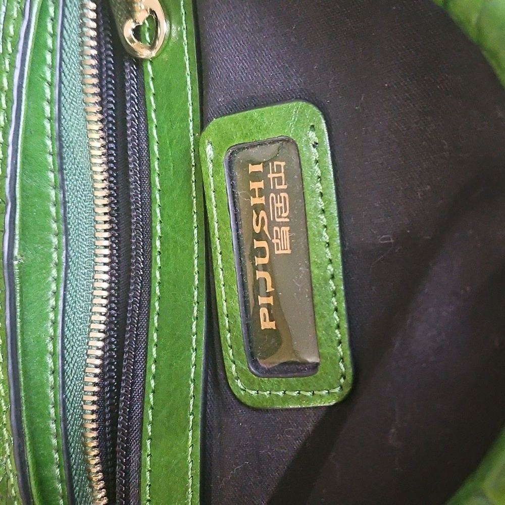 Pijushi Crocodile Pattern Green Satchel Bag - Picture 6 of 9